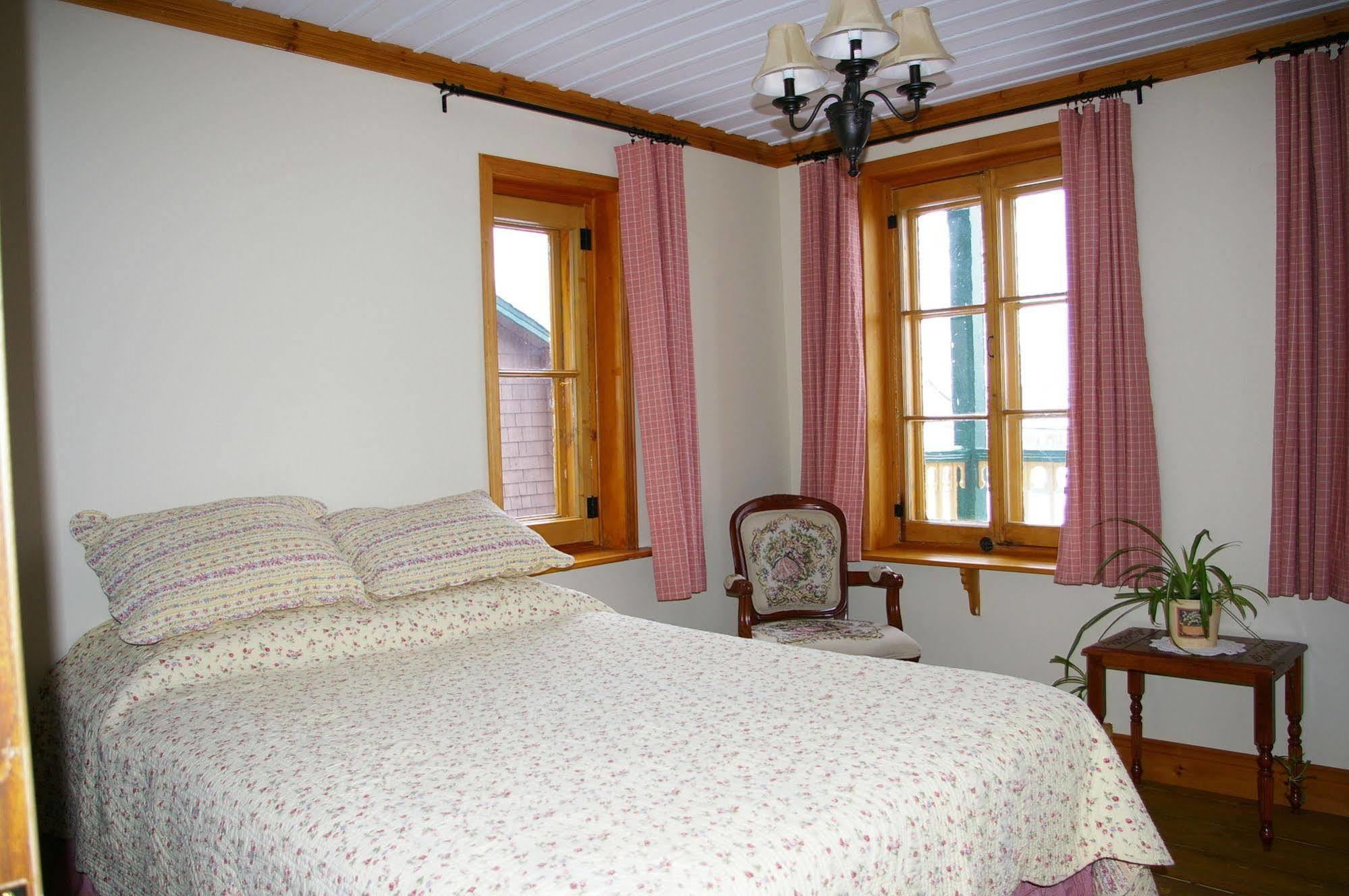 Auberge Du Maitre Forgeron Beaupre Ngoại thất bức ảnh